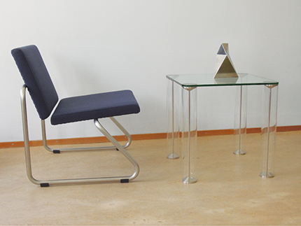 Stoel met buisframe - laag, tafel ZOZ klein