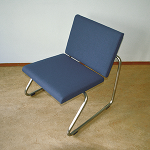 Stoel met buisframe - laag